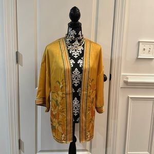 DR2 floral bat sleeves kimono NWOT